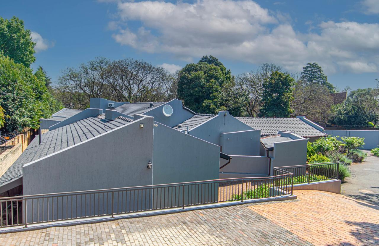 Profile slider image 4